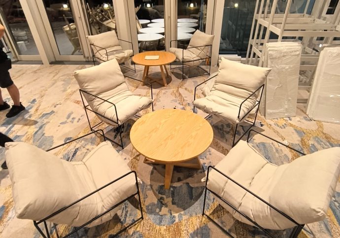 AURELIUS COFFEE TABLE